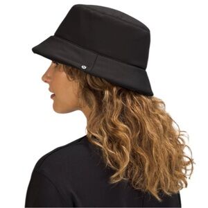 Lululemon Team Canada Both Ways Insulated Black Bucket Hat